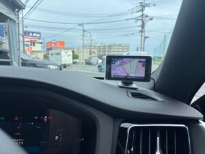ボルボ　XC60　レーダー探知機取り付け