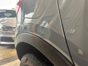ボルボ　XC40　デントリペア