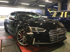 アウディ　Ｓ５ ＳＢ　窓ガラス撥水コーティング・ボディー＆ホイールコーティング再施工