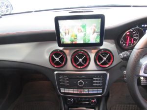 AMG　CLA45　pb製TVキャンセラー取り付け