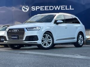 ２０１６年式　アウディ　Ｑ７入庫情報！