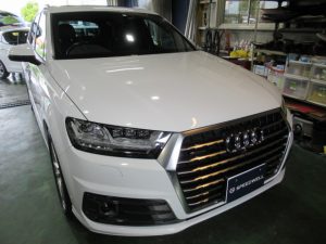 アウディ Q7 ボディーコーティングメンテナンス