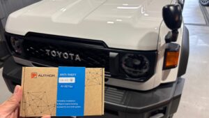 トヨタ　ランクル70　カーセキュリティIGLA2+、ステンレススキャナー取り付け