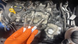 フォルクスワーゲン　UP　イグニッションコイル、スパークプラグ交換