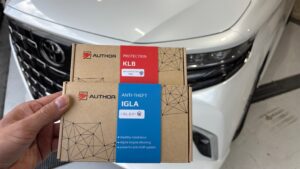 トヨタ　アルファード　IGLA2+、KLB取り付け