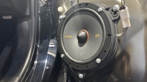 トヨタ　RAV4　キッカー　スピーカー交換