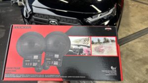 トヨタ　RAV4　キッカー　スピーカー交換